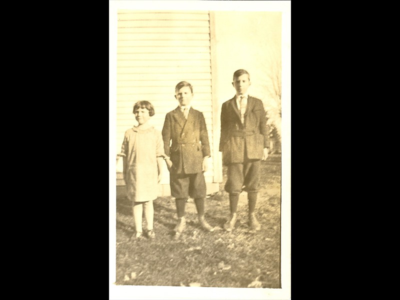 Irene with brothers Vernon and Raymond who was 14 years of age